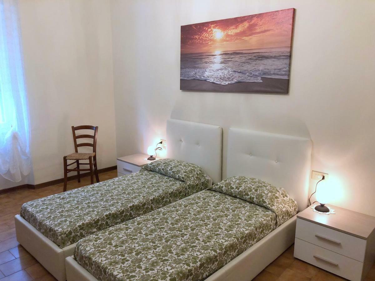 Casa Vacanza Ilia 佩夏 外观 照片