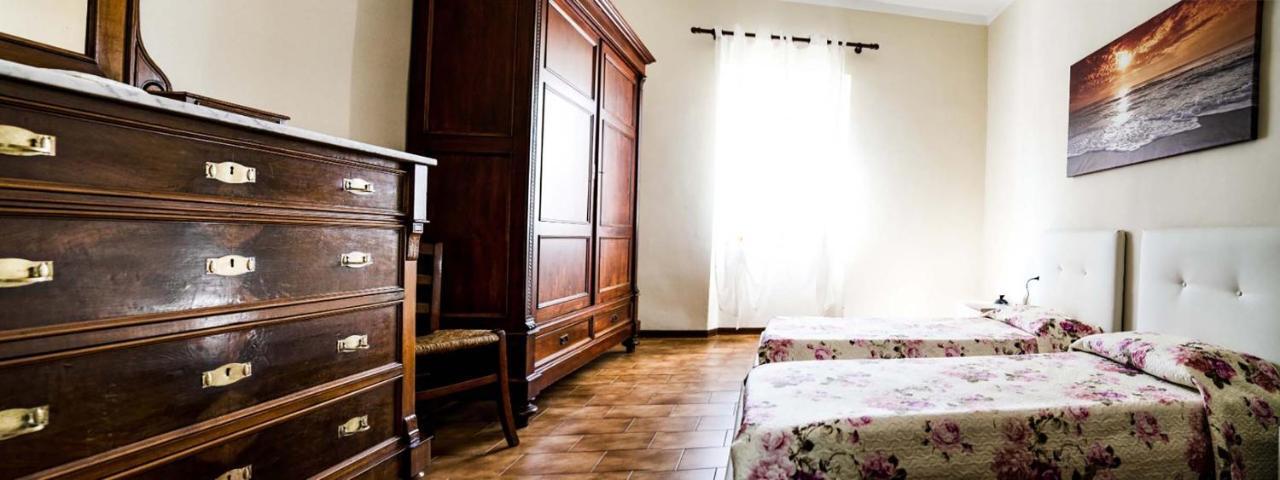 Casa Vacanza Ilia 佩夏 外观 照片